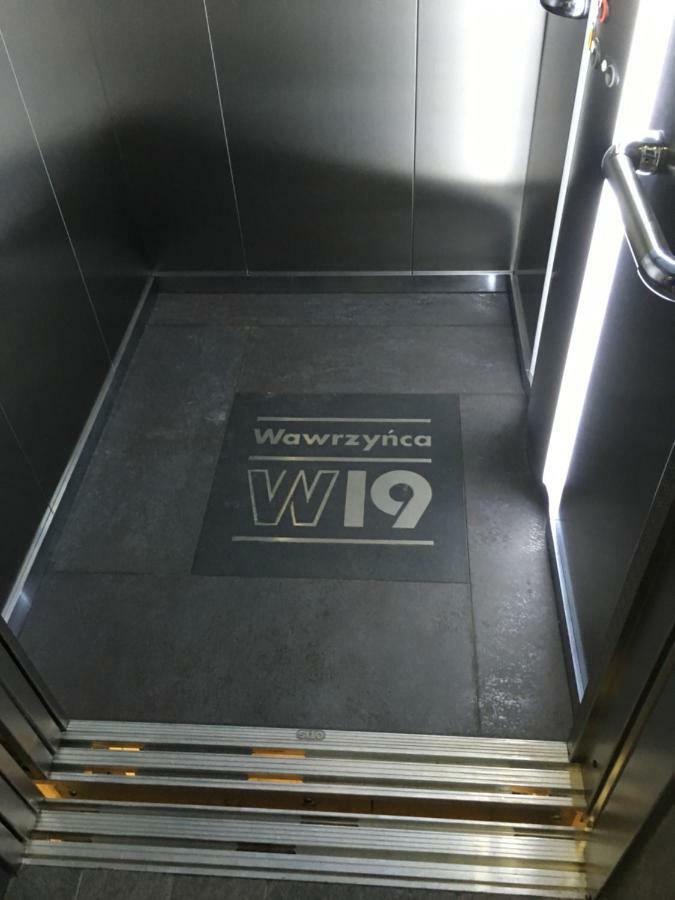 Apartment In The Gantry Hall - W19 克拉科夫 外观 照片